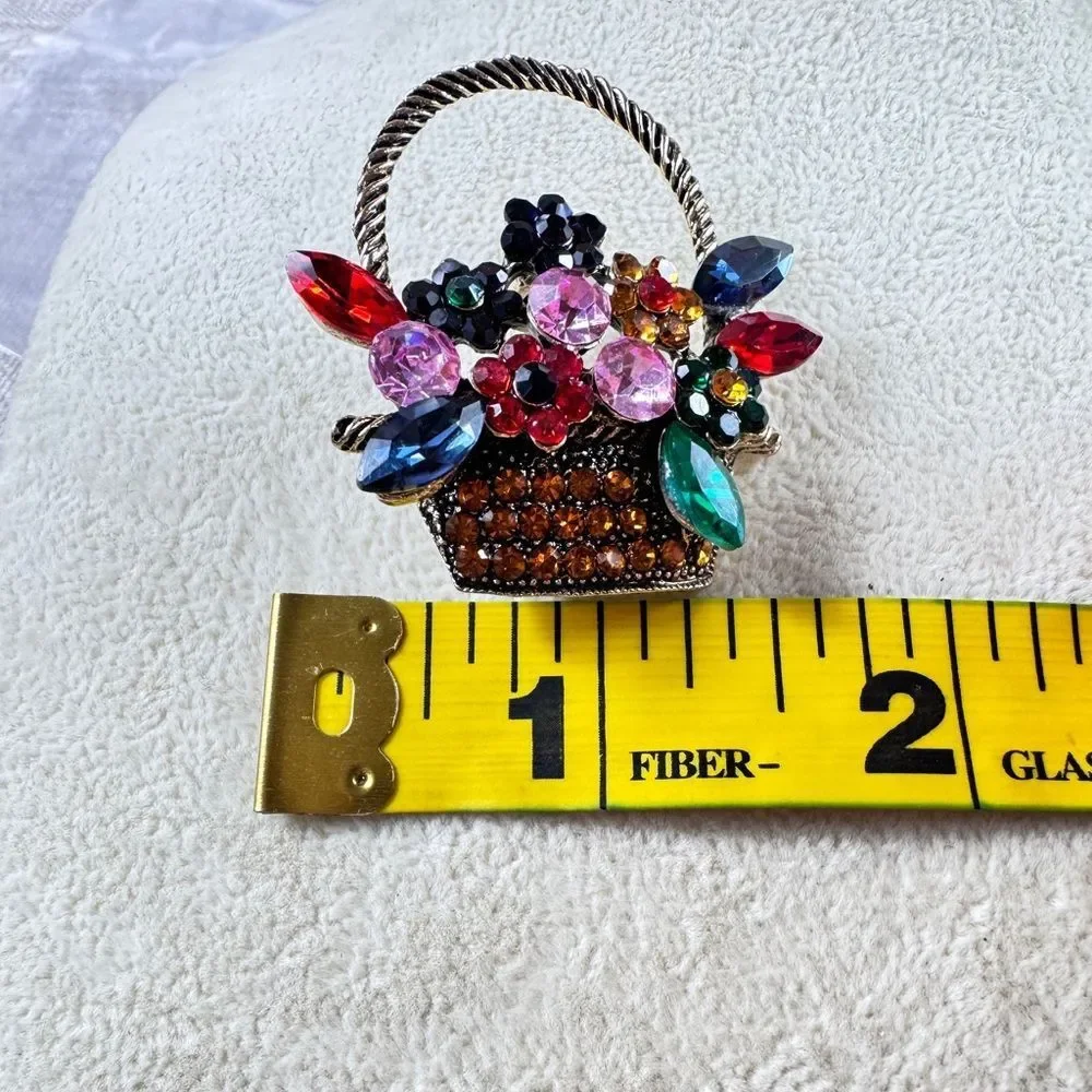 Floral Gemstone Brooch with Multicolor Crystals